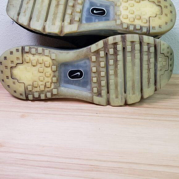 Nike Women's 8 Flyknit Air Max Sneaker Anthracite Gray Black Running Athletic - Picture 10 of 11